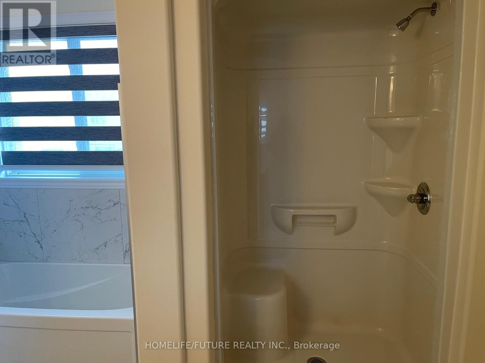 605 Lemay Grove, Peterborough (Monaghan Ward 2), Ontario  K9J 7P4 - Photo 16 - X12545516