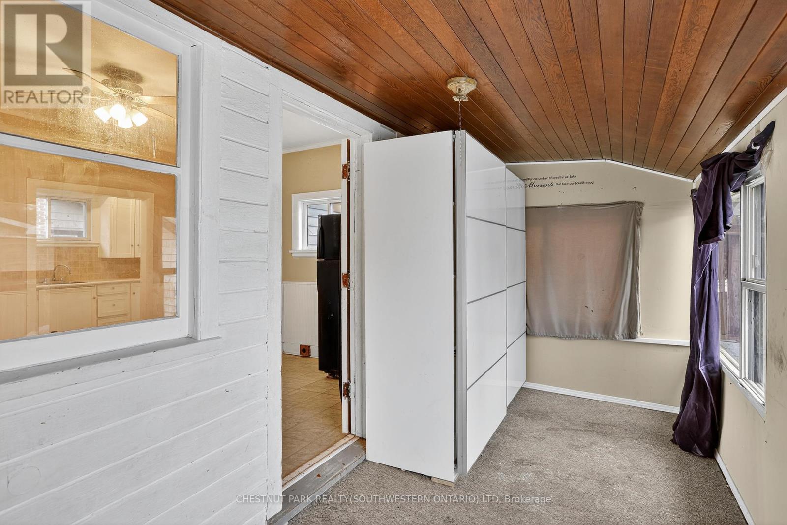 50 Ridout Street, Kawartha Lakes (Lindsay), Ontario  K9V 2B6 - Photo 25 - X12546040