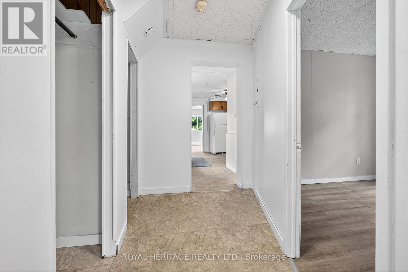 364 Parkhill Road W, Peterborough (Northcrest Ward 5), Ontario  K9H 3J1 - Photo 11 - X12546594