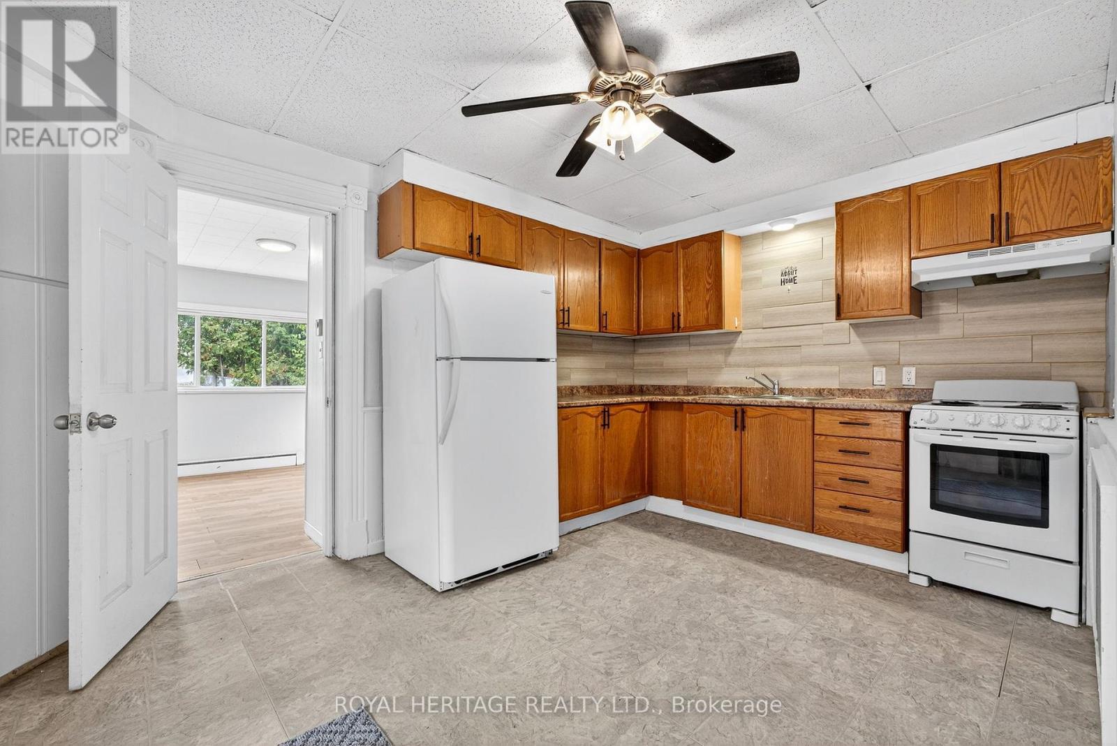 364 Parkhill Road W, Peterborough (Northcrest Ward 5), Ontario  K9H 3J1 - Photo 15 - X12546594