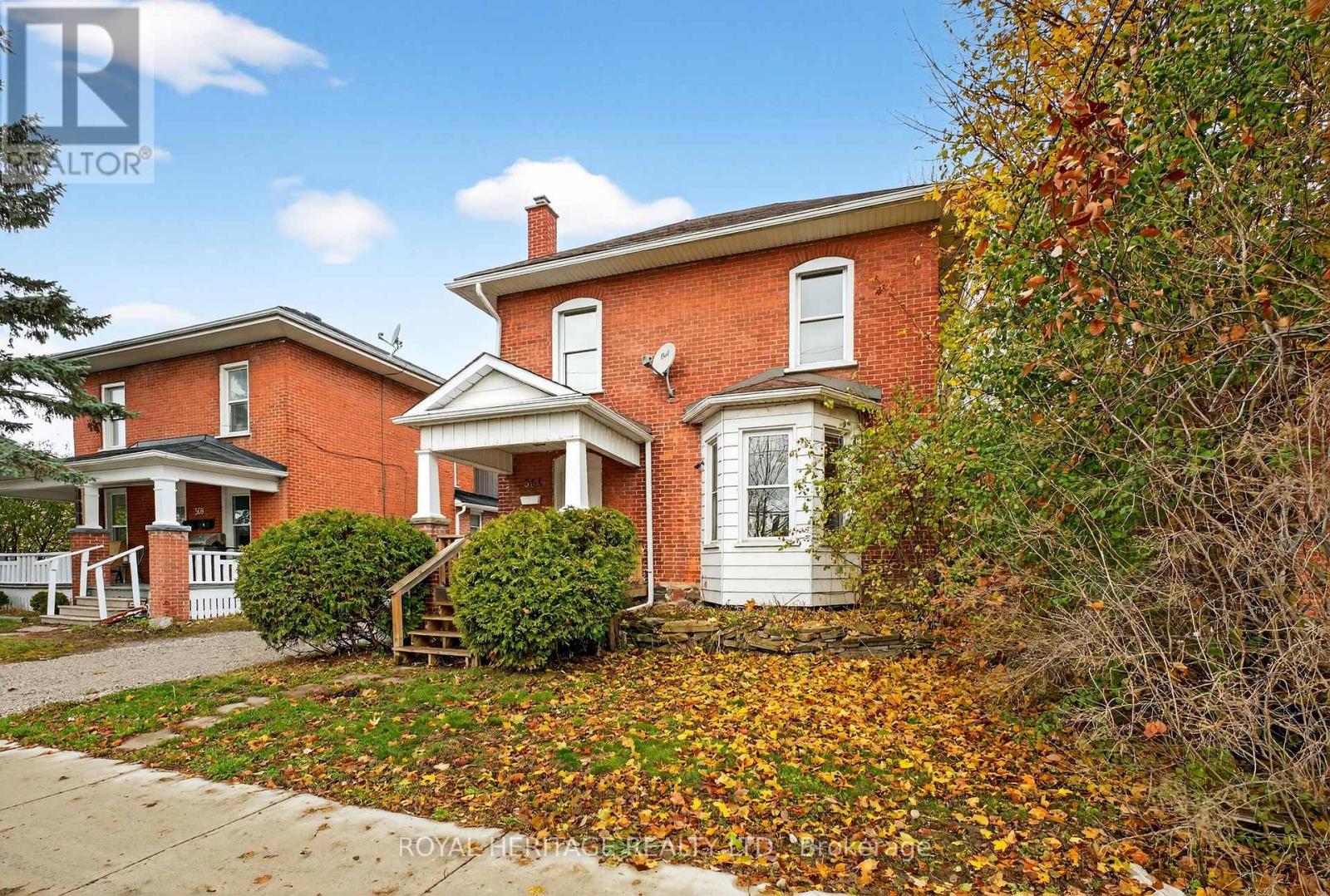 364 Parkhill Road W, Peterborough (Northcrest Ward 5), Ontario  K9H 3J1 - Photo 3 - X12546594