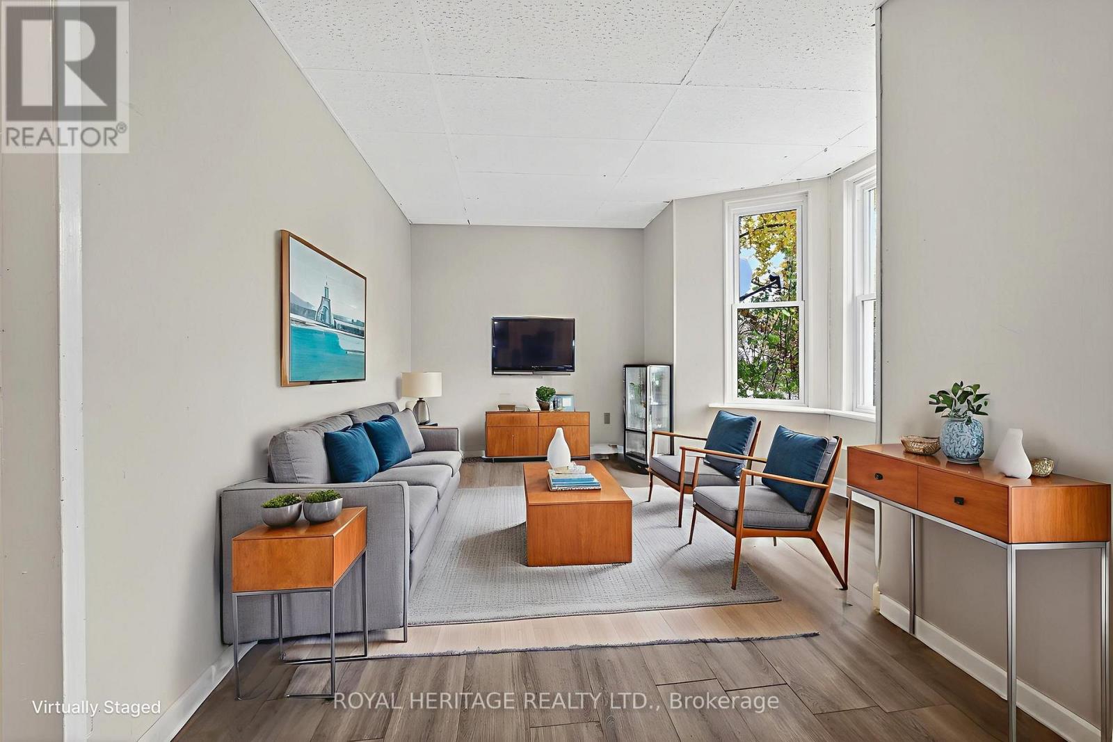 364 Parkhill Road W, Peterborough (Northcrest Ward 5), Ontario  K9H 3J1 - Photo 9 - X12546594