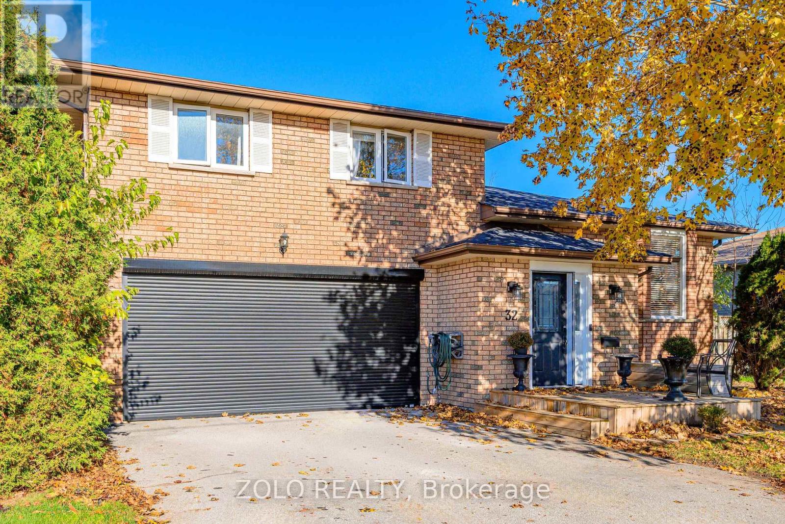 32 Andrew Drive, Kawartha Lakes (Lindsay), Ontario  K9V 5W6 - Photo 1 - X12546728