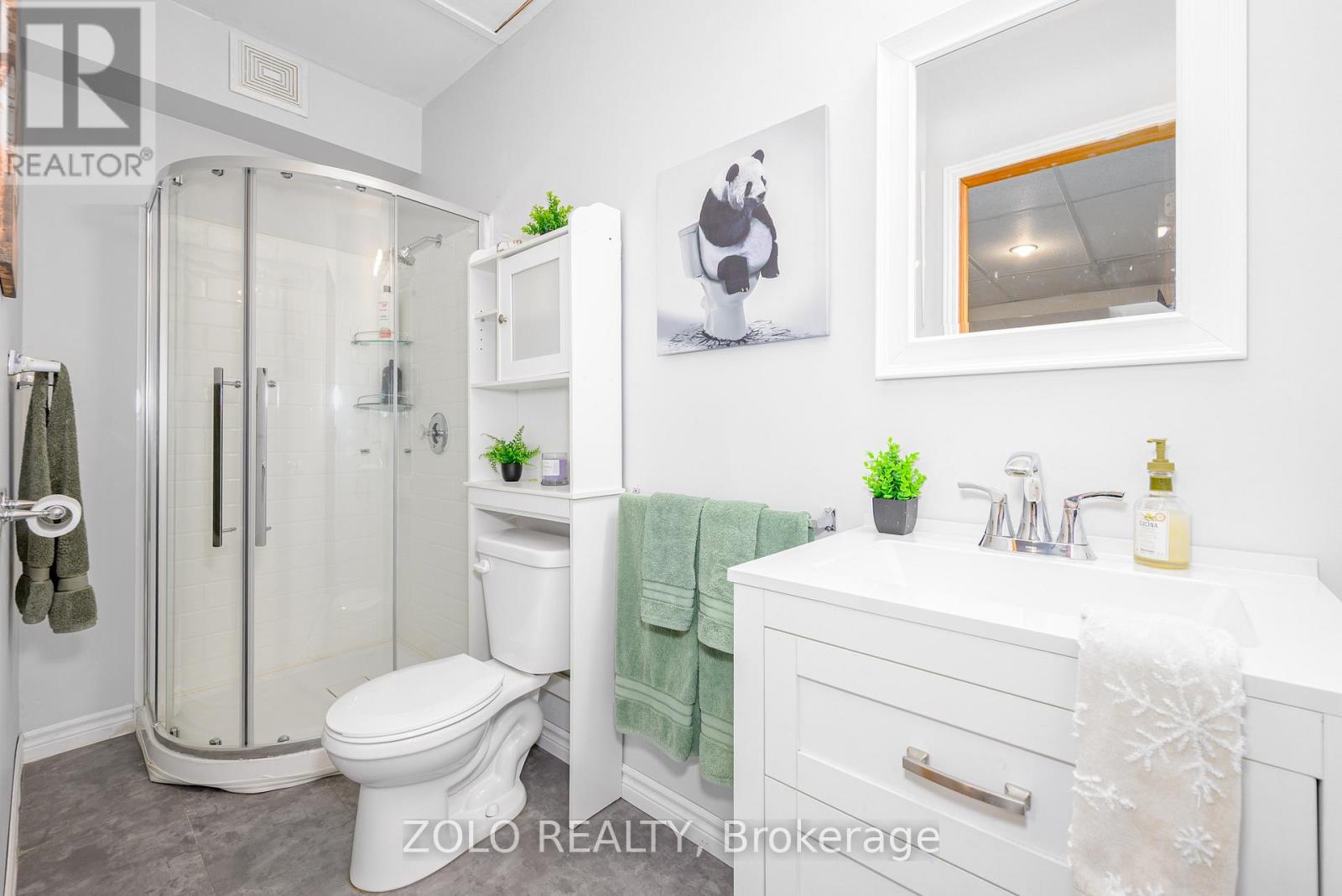 32 Andrew Drive, Kawartha Lakes (Lindsay), Ontario  K9V 5W6 - Photo 10 - X12546728