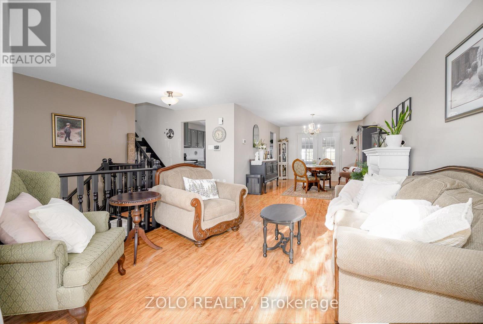 32 Andrew Drive, Kawartha Lakes (Lindsay), Ontario  K9V 5W6 - Photo 11 - X12546728