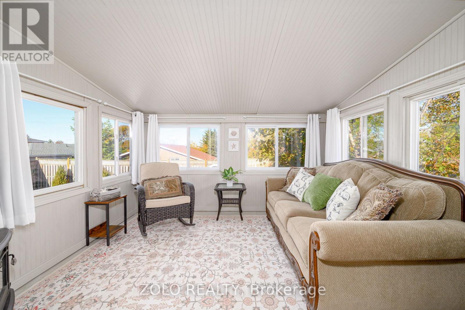 32 Andrew Drive, Kawartha Lakes (Lindsay), Ontario  K9V 5W6 - Photo 14 - X12546728