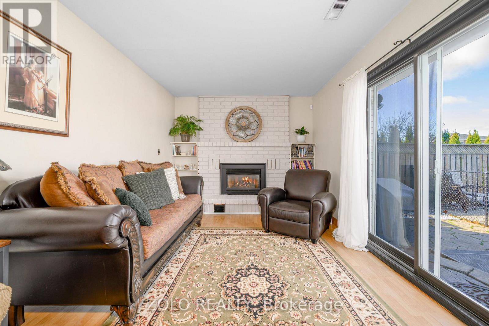 32 Andrew Drive, Kawartha Lakes (Lindsay), Ontario  K9V 5W6 - Photo 19 - X12546728