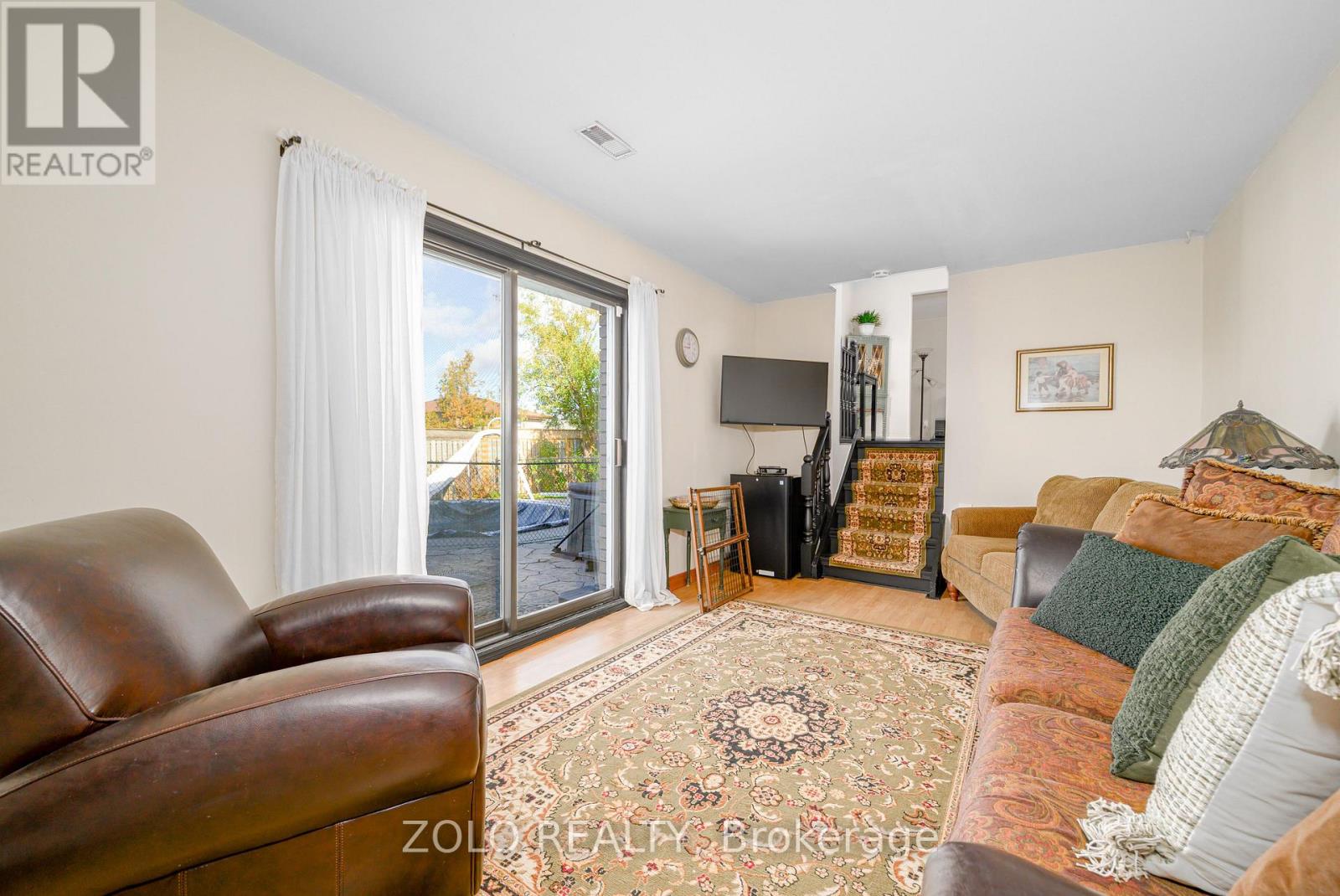 32 Andrew Drive, Kawartha Lakes (Lindsay), Ontario  K9V 5W6 - Photo 20 - X12546728