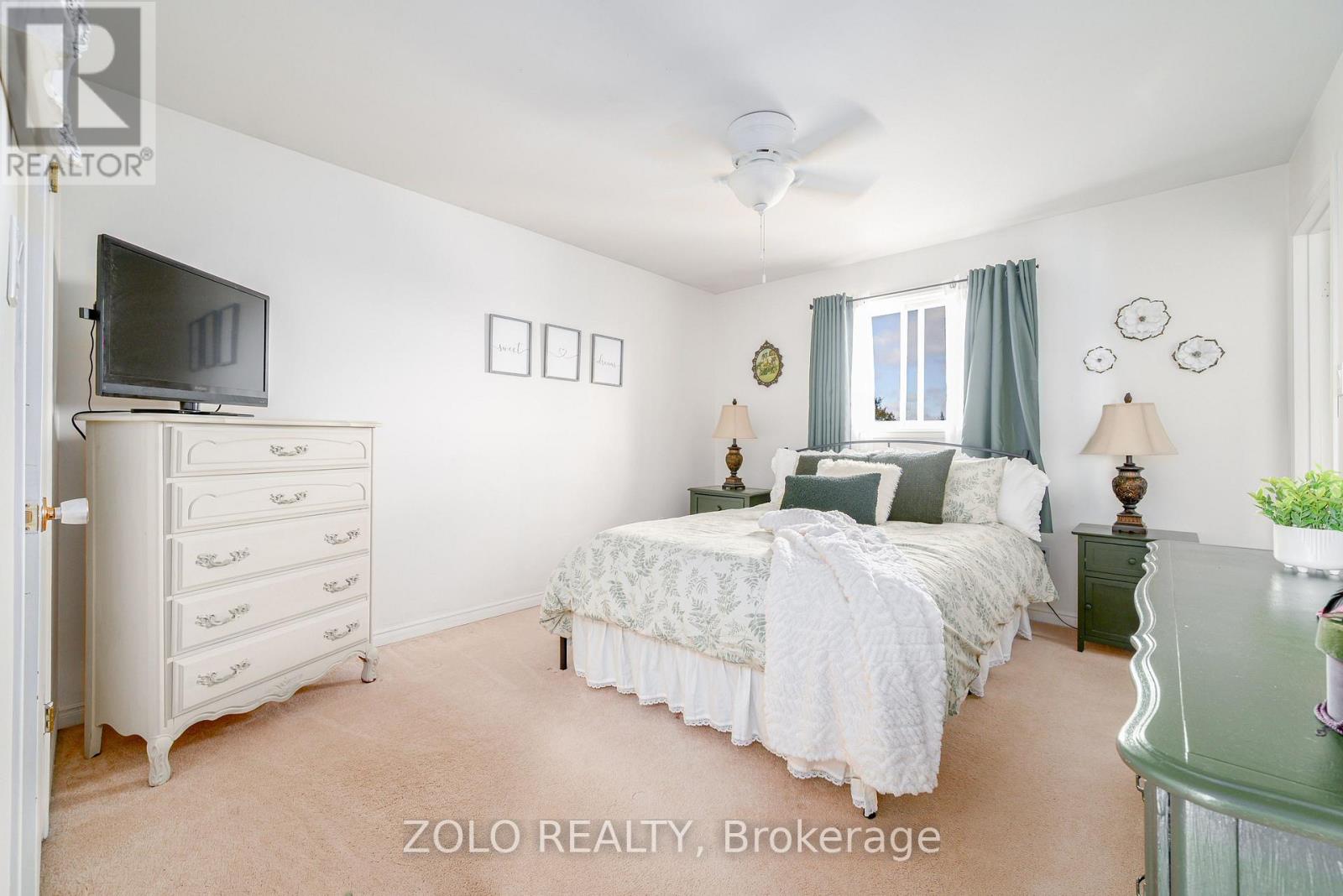 32 Andrew Drive, Kawartha Lakes (Lindsay), Ontario  K9V 5W6 - Photo 24 - X12546728