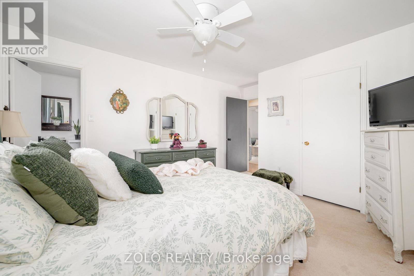 32 Andrew Drive, Kawartha Lakes (Lindsay), Ontario  K9V 5W6 - Photo 25 - X12546728