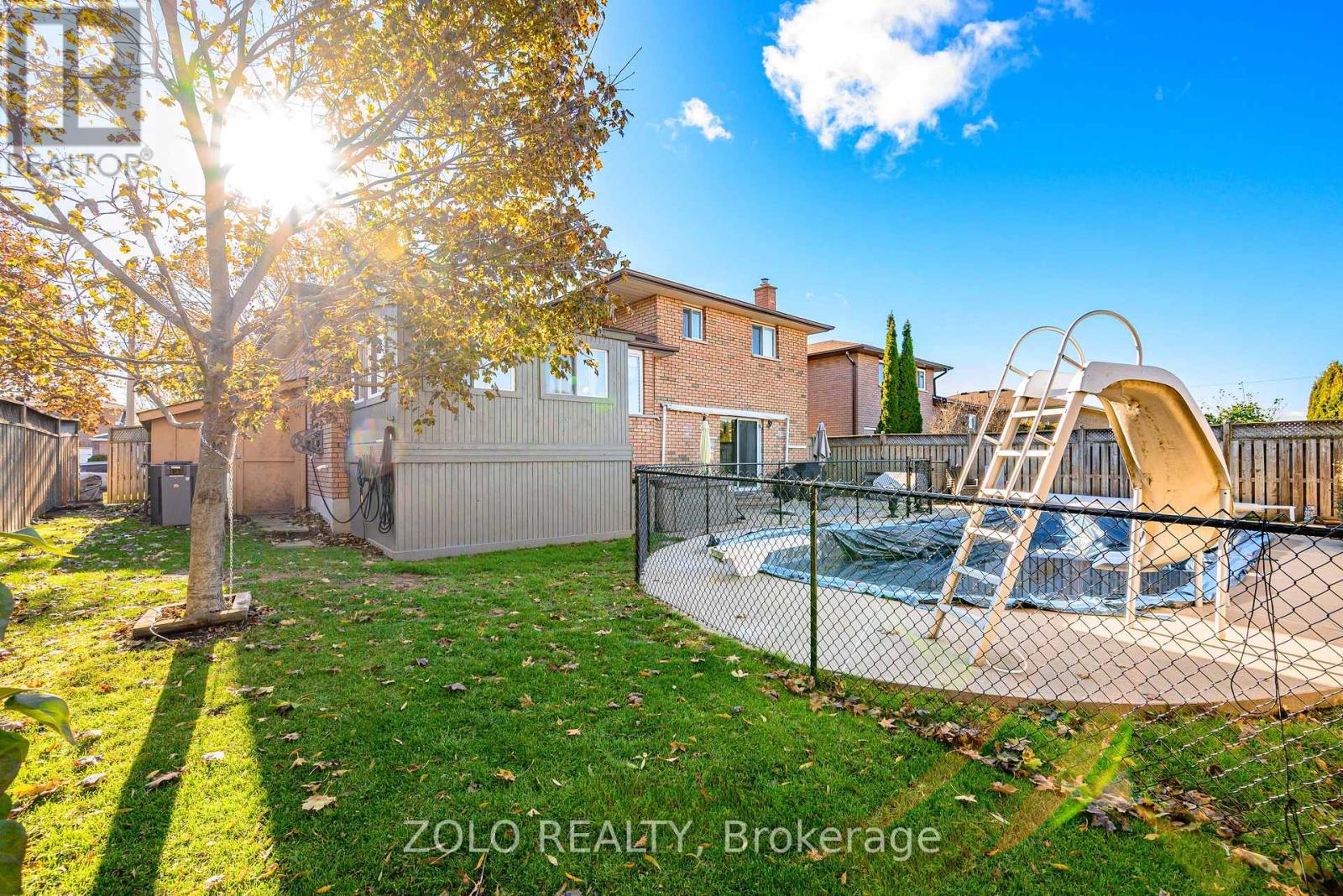 32 Andrew Drive, Kawartha Lakes (Lindsay), Ontario  K9V 5W6 - Photo 29 - X12546728