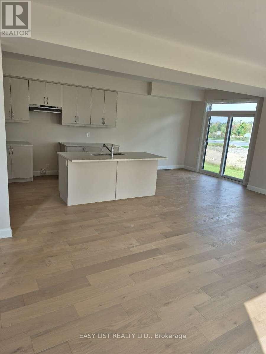 244 O'neil Street, Peterborough (Monaghan Ward 2), Ontario  K9K 0H1 - Photo 3 - X12547030