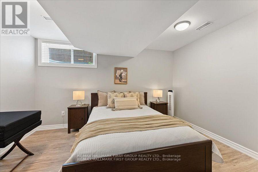 73 Springdale Drive, Kawartha Lakes (Lindsay), Ontario  K9V 0J4 - Photo 42 - X12547490