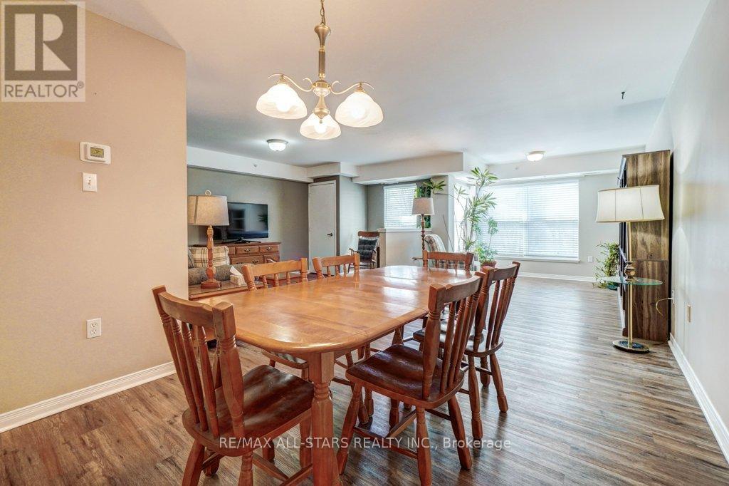 303 - 8 Huron Street, Kawartha Lakes (Lindsay), Ontario  K9V 6K3 - Photo 11 - X12548054