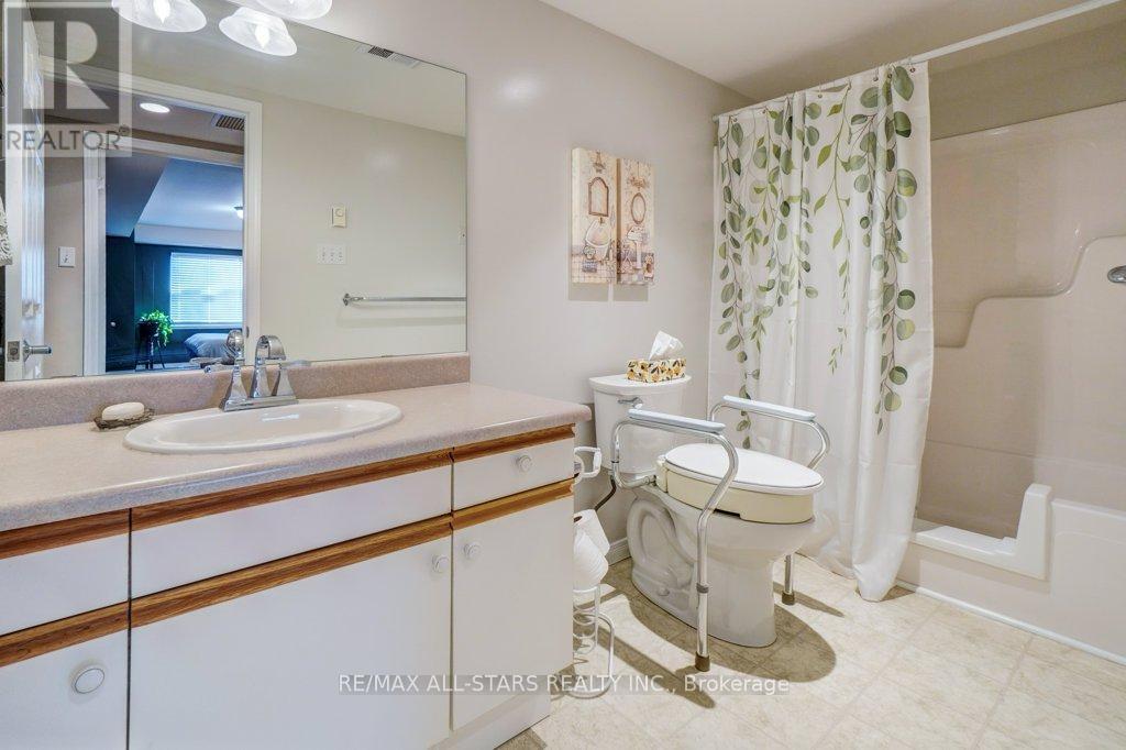 303 - 8 Huron Street, Kawartha Lakes (Lindsay), Ontario  K9V 6K3 - Photo 18 - X12548054