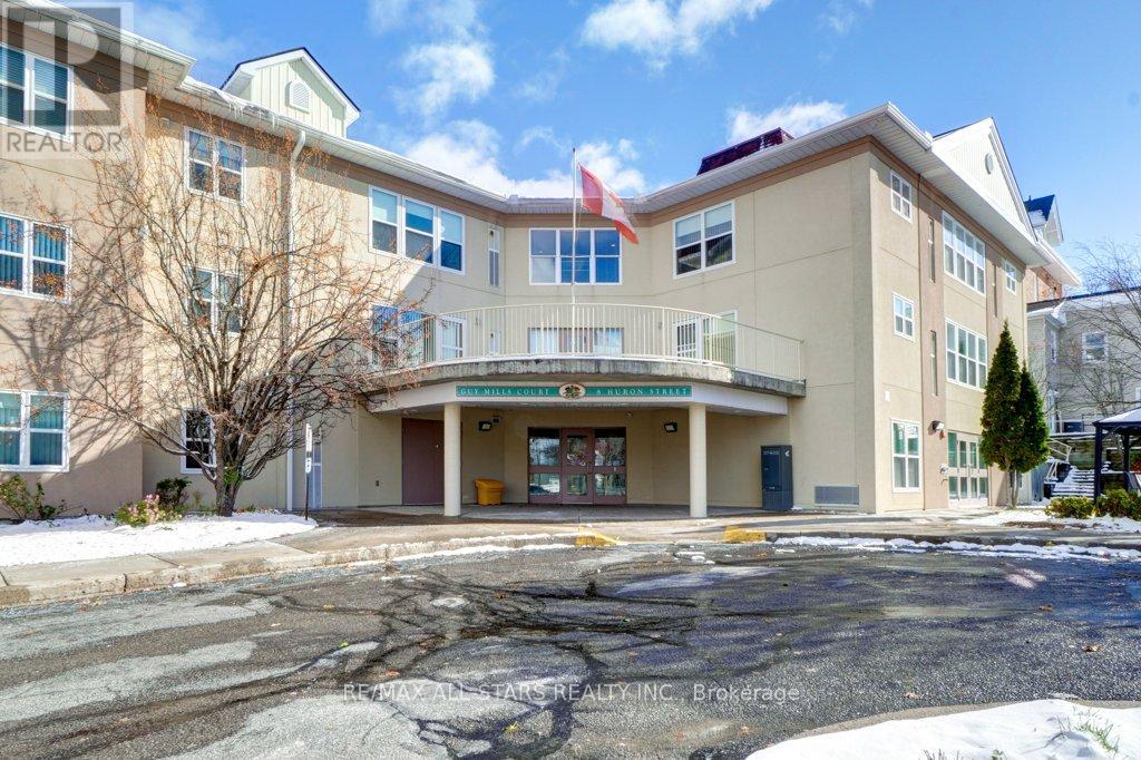 303 - 8 Huron Street, Kawartha Lakes (Lindsay), Ontario  K9V 6K3 - Photo 3 - X12548054