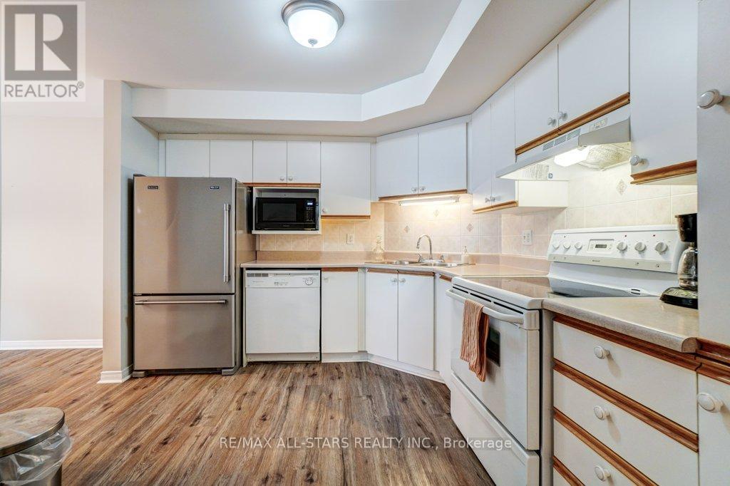 303 - 8 Huron Street, Kawartha Lakes (Lindsay), Ontario  K9V 6K3 - Photo 7 - X12548054