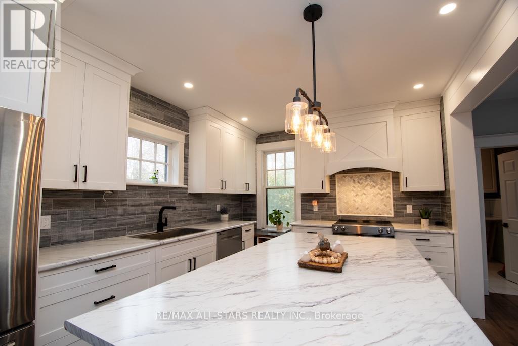 2 St. Patrick Street, Kawartha Lakes (Lindsay), Ontario  K9V 1R1 - Photo 10 - X12548210