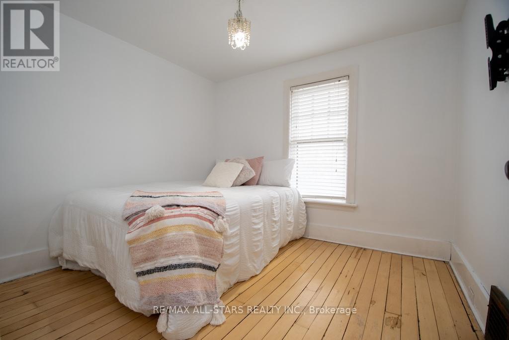 2 St. Patrick Street, Kawartha Lakes (Lindsay), Ontario  K9V 1R1 - Photo 28 - X12548210