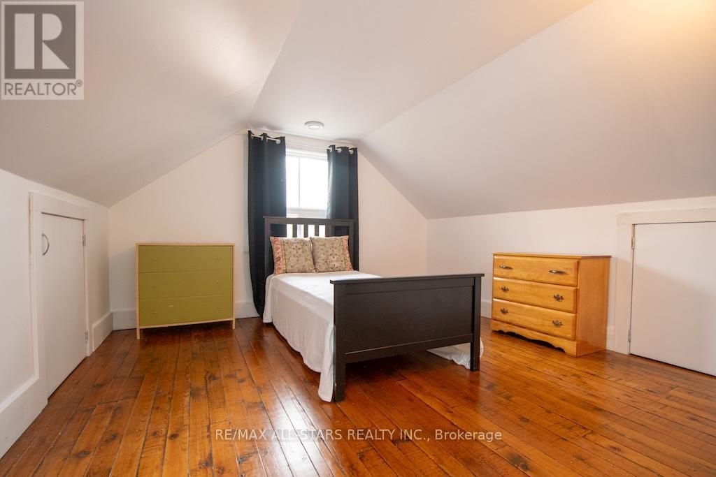 2 St. Patrick Street, Kawartha Lakes (Lindsay), Ontario  K9V 1R1 - Photo 30 - X12548210