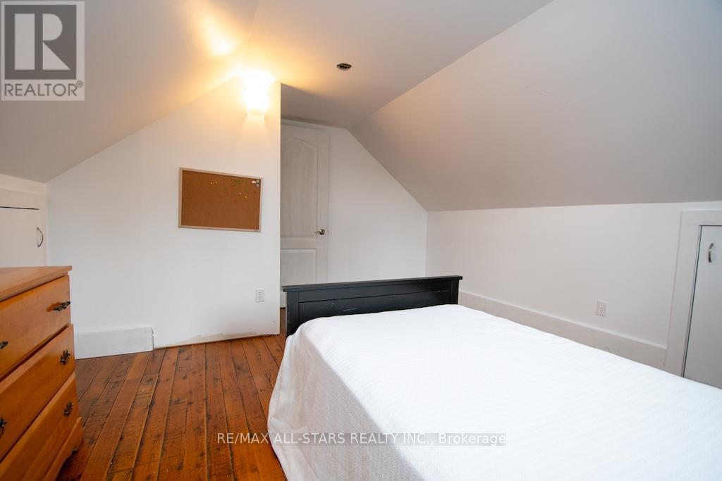 2 St. Patrick Street, Kawartha Lakes (Lindsay), Ontario  K9V 1R1 - Photo 31 - X12548210