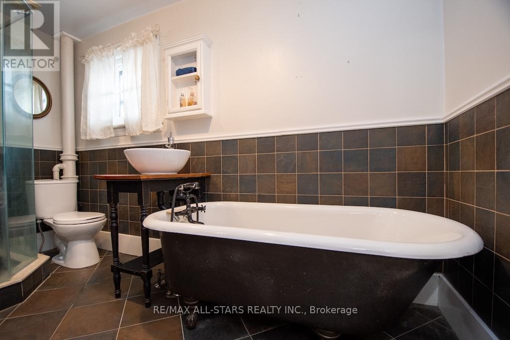 2 St. Patrick Street, Kawartha Lakes (Lindsay), Ontario  K9V 1R1 - Photo 37 - X12548210