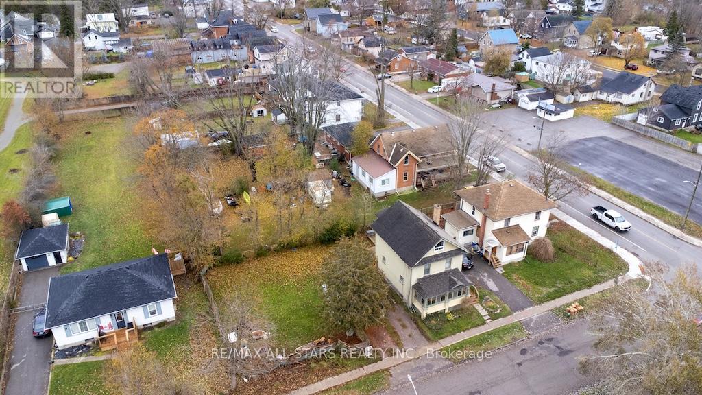 2 St. Patrick Street, Kawartha Lakes (Lindsay), Ontario  K9V 1R1 - Photo 41 - X12548210