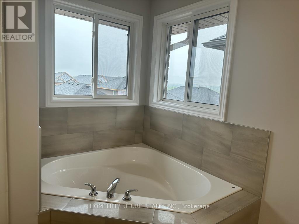 503 Clayton Avenue, Peterborough (Monaghan Ward 2), Ontario  K9K 0H6 - Photo 10 - X12549696