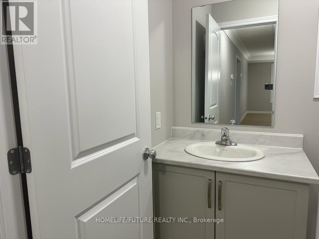 503 Clayton Avenue, Peterborough (Monaghan Ward 2), Ontario  K9K 0H6 - Photo 5 - X12549696