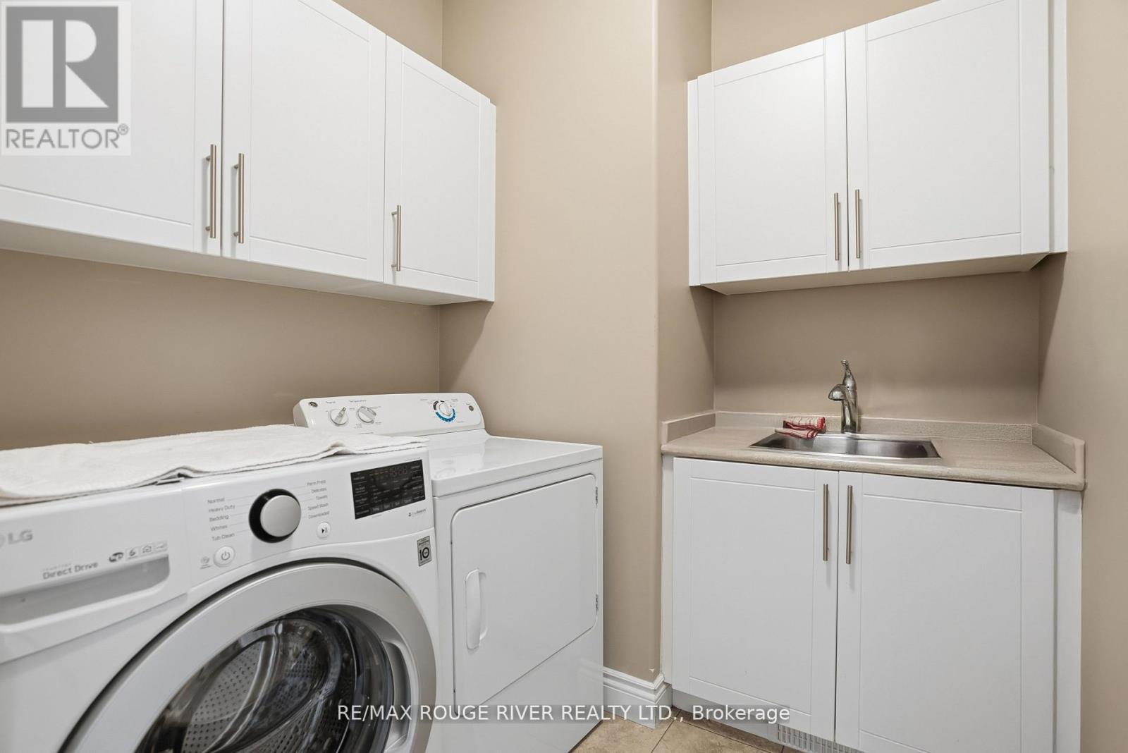 50 - 17 Lockside Drive, Peterborough (Otonabee Ward 1), Ontario  K9J 8T2 - Photo 32 - X12550446