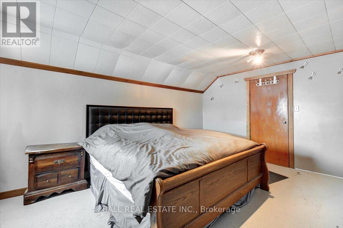 7 Upper Turriff Road, Bancroft (Dungannon Ward), Ontario  K0L 2L0 - Photo 19 - X12550874