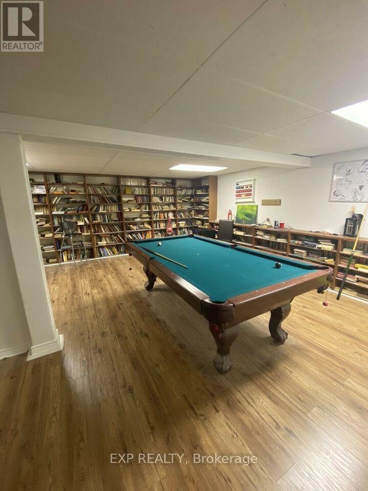 612 Romaine Street, Peterborough (Otonabee Ward 1), Ontario  K9J 2E4 - Photo 10 - X12551104