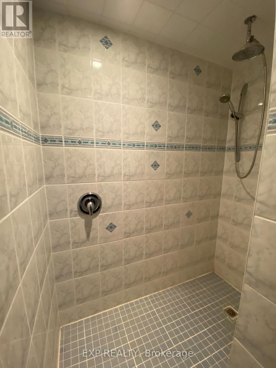 612 Romaine Street, Peterborough (Otonabee Ward 1), Ontario  K9J 2E4 - Photo 19 - X12551104