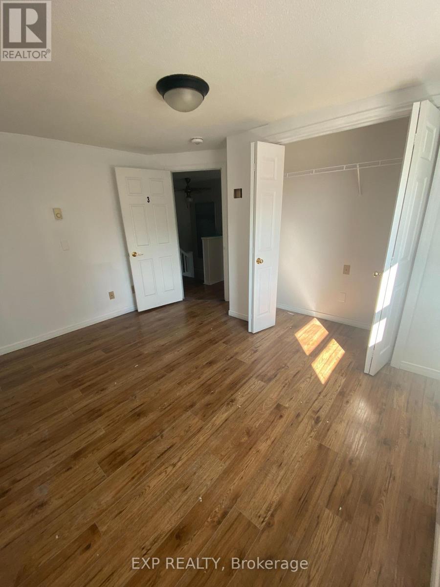 612 Romaine Street, Peterborough (Otonabee Ward 1), Ontario  K9J 2E4 - Photo 28 - X12551104