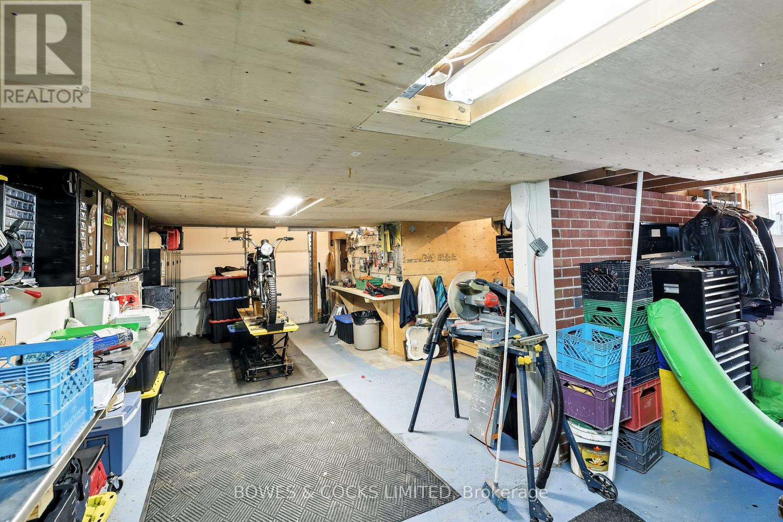 433 Manorhill Avenue, Peterborough (Town Ward 3), Ontario  K9J 6H7 - Photo 35 - X12551552