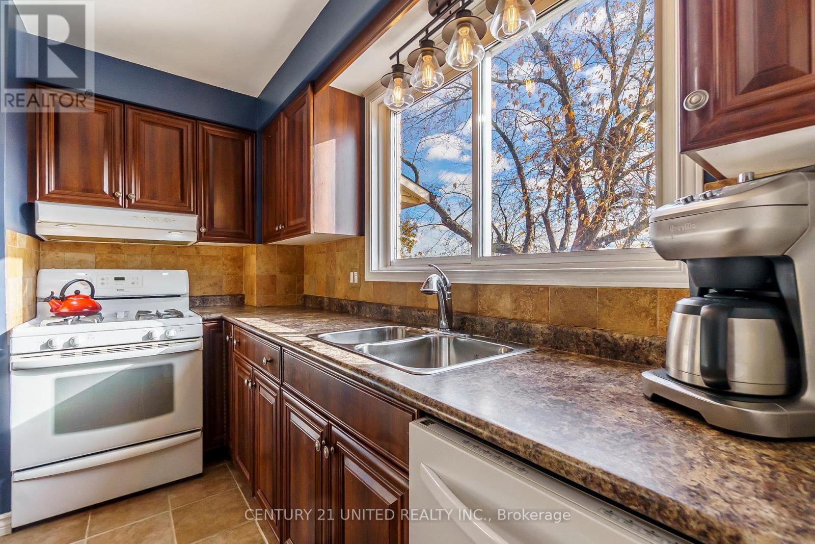 2627 Ridgetop Crescent, Peterborough (Ashburnham Ward 4), Ontario  K9L 1J1 - Photo 12 - X12551662