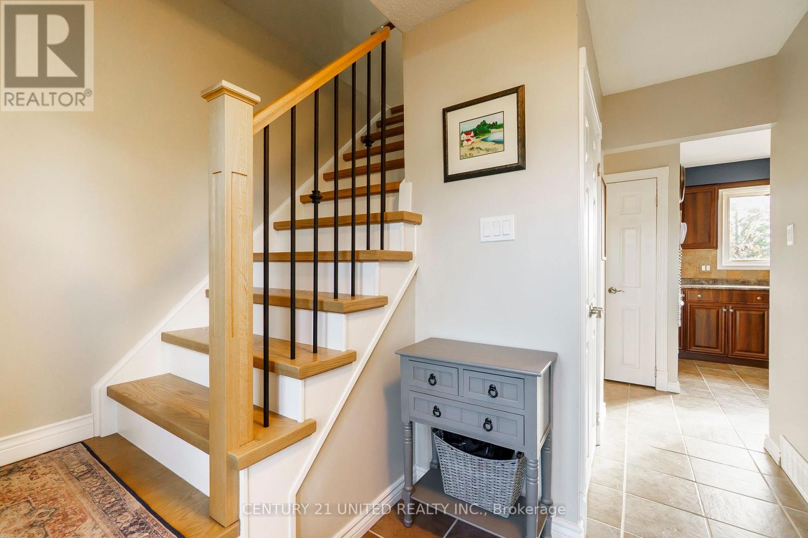 2627 Ridgetop Crescent, Peterborough (Ashburnham Ward 4), Ontario  K9L 1J1 - Photo 6 - X12551662