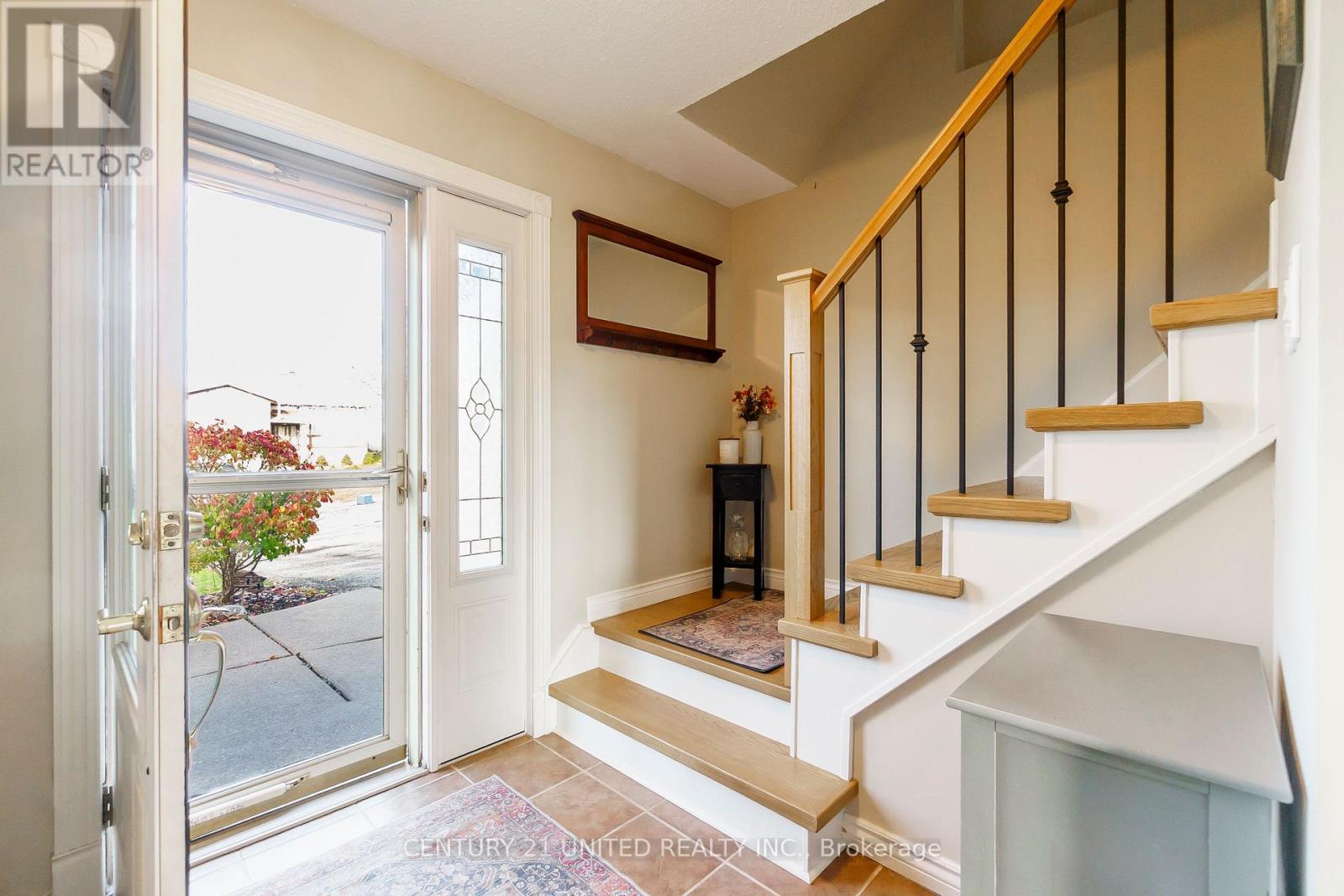 2627 Ridgetop Crescent, Peterborough (Ashburnham Ward 4), Ontario  K9L 1J1 - Photo 7 - X12551662