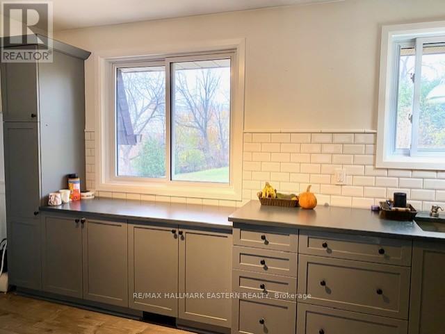 1186 Cartier Boulevard, Peterborough (Northcrest Ward 5), Ontario  K9H 6S1 - Photo 10 - X12551748