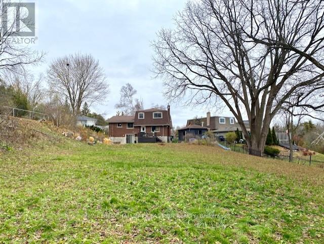 1186 Cartier Boulevard, Peterborough (Northcrest Ward 5), Ontario  K9H 6S1 - Photo 33 - X12551748