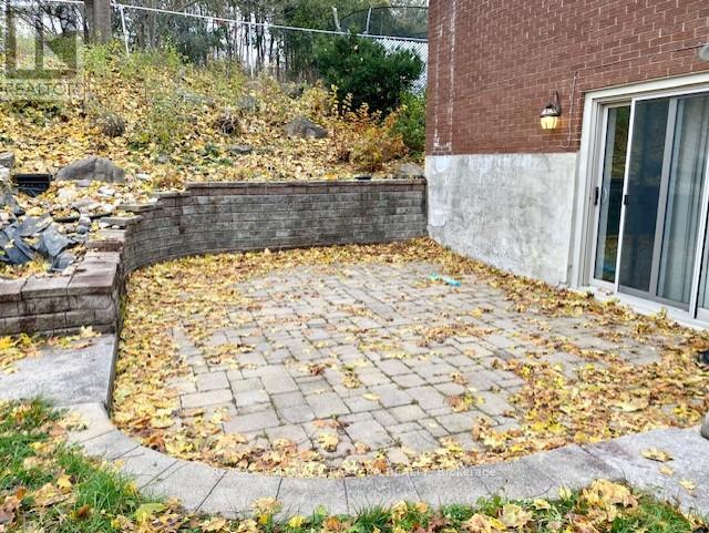 1186 Cartier Boulevard, Peterborough (Northcrest Ward 5), Ontario  K9H 6S1 - Photo 34 - X12551748