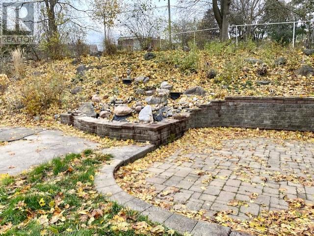 1186 Cartier Boulevard, Peterborough (Northcrest Ward 5), Ontario  K9H 6S1 - Photo 35 - X12551748