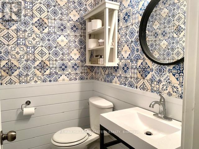 1186 Cartier Boulevard, Peterborough (Northcrest Ward 5), Ontario  K9H 6S1 - Photo 4 - X12551748