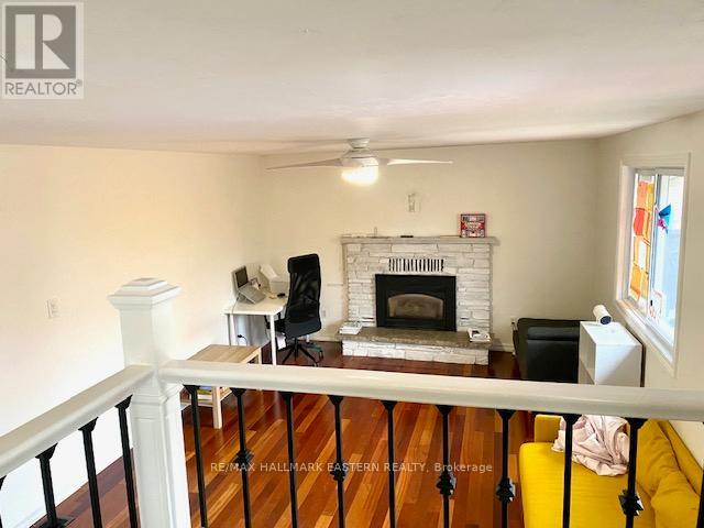 1186 Cartier Boulevard, Peterborough (Northcrest Ward 5), Ontario  K9H 6S1 - Photo 5 - X12551748