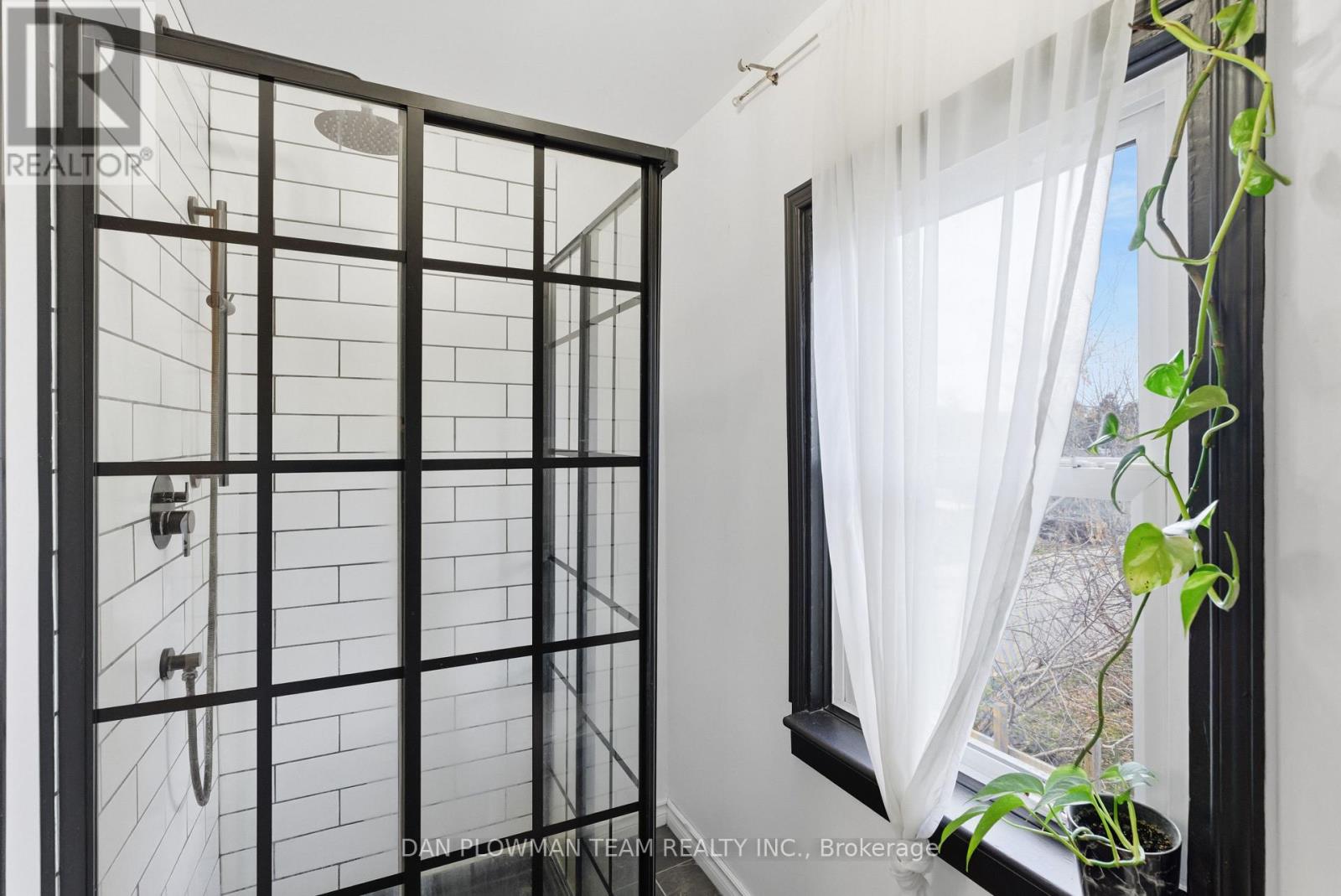 11 King Street W, Kawartha Lakes (Omemee), Ontario  K0L 2W0 - Photo 23 - X12551802