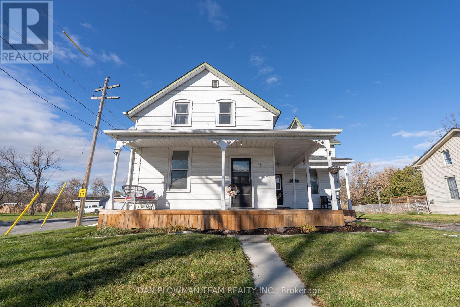 11 King Street W, Kawartha Lakes (Omemee), Ontario  K0L 2W0 - Photo 3 - X12551802