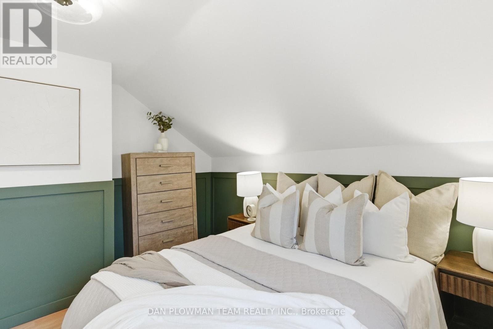 11 King Street W, Kawartha Lakes (Omemee), Ontario  K0L 2W0 - Photo 31 - X12551802