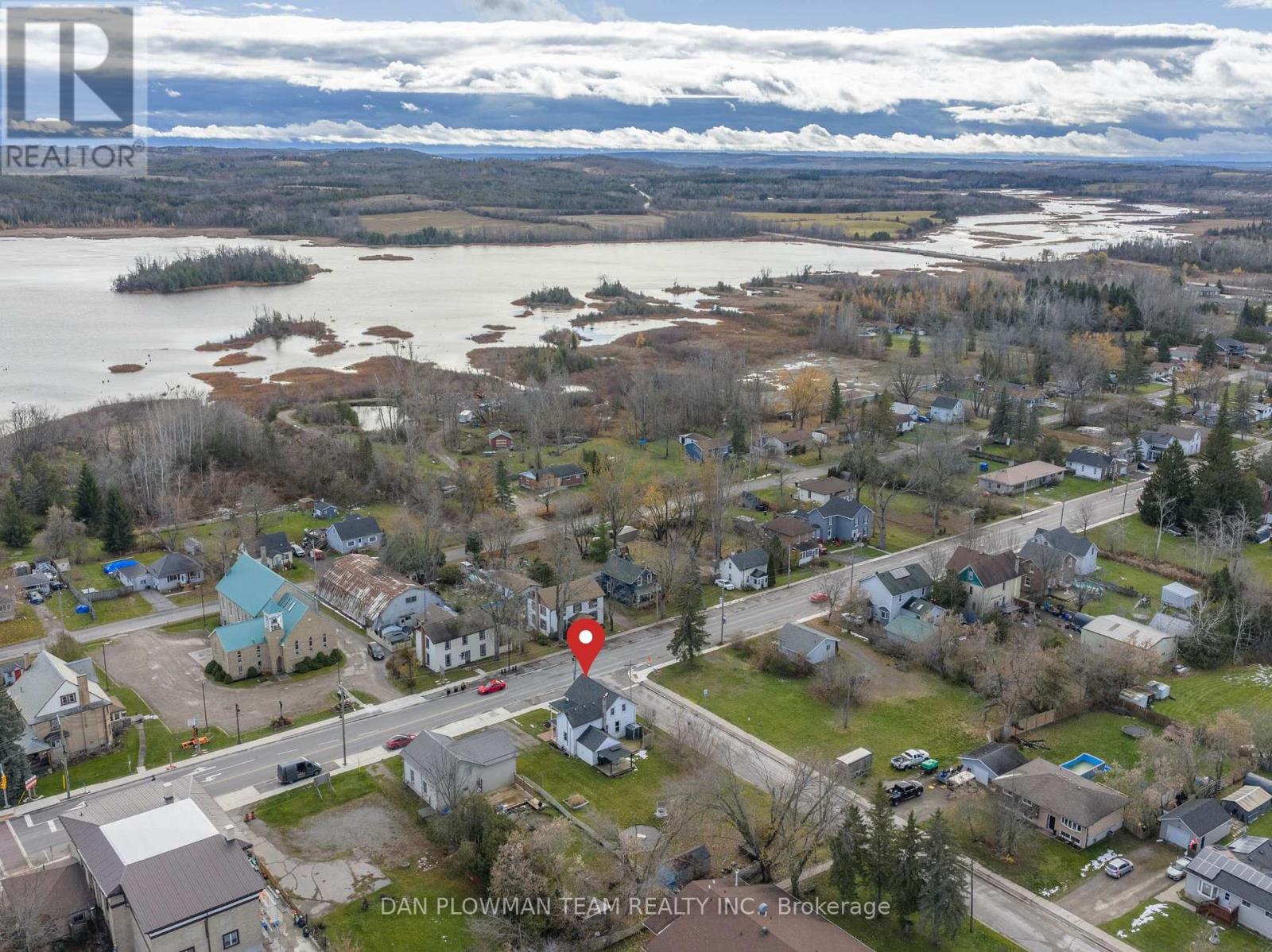 11 King Street W, Kawartha Lakes (Omemee), Ontario  K0L 2W0 - Photo 5 - X12551802