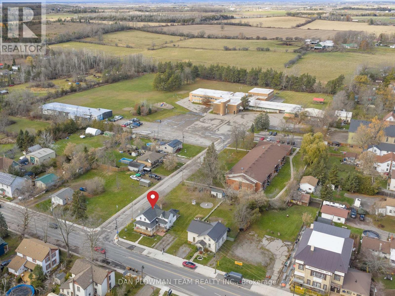 11 King Street W, Kawartha Lakes (Omemee), Ontario  K0L 2W0 - Photo 7 - X12551802