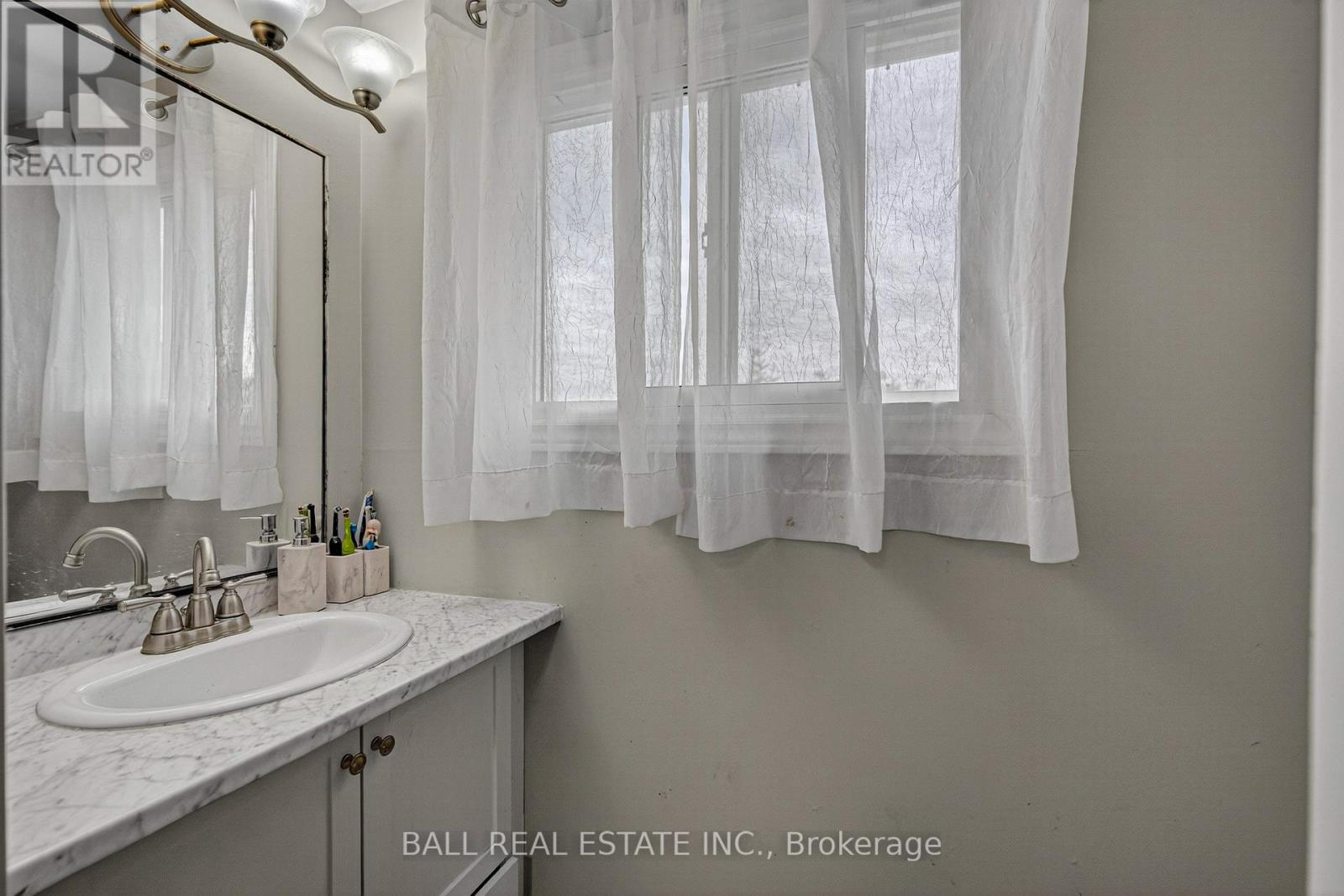 2131 Walker Avenue, Peterborough (Ashburnham Ward 4), Ontario  K9L 1T6 - Photo 10 - X12552928